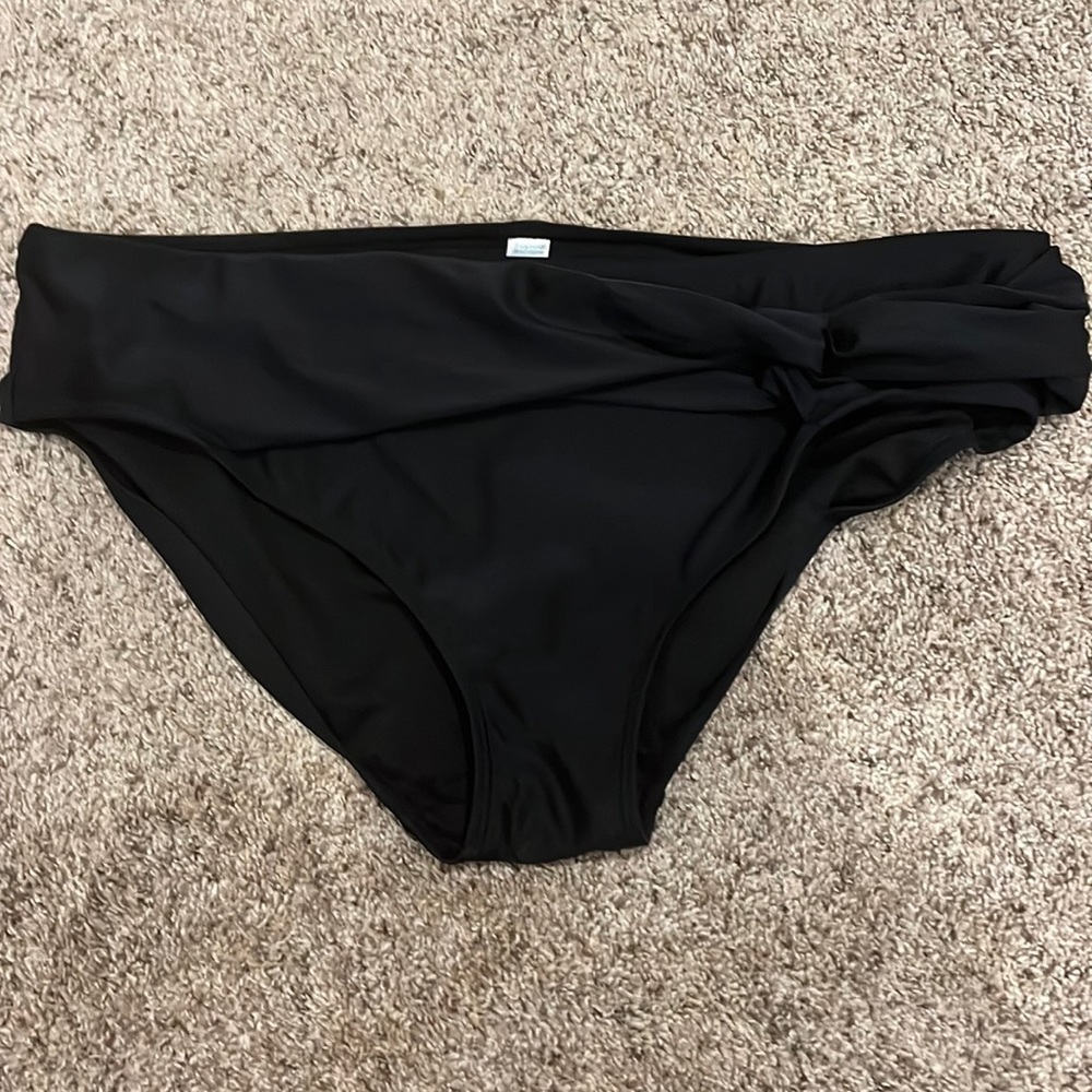 Tropical Escape Women's Knotted Bikini Swim
